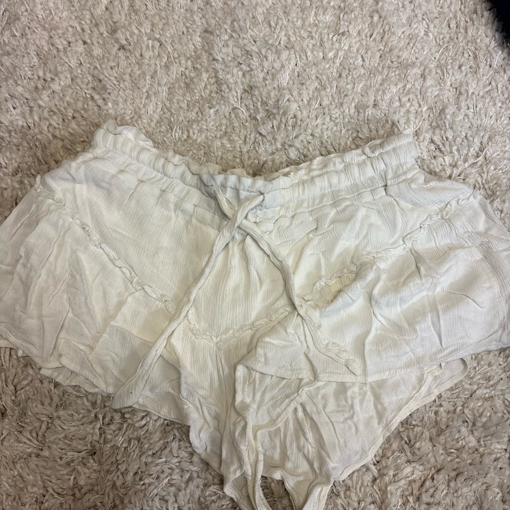 Sincerely Jules Cream High Waist Shorts